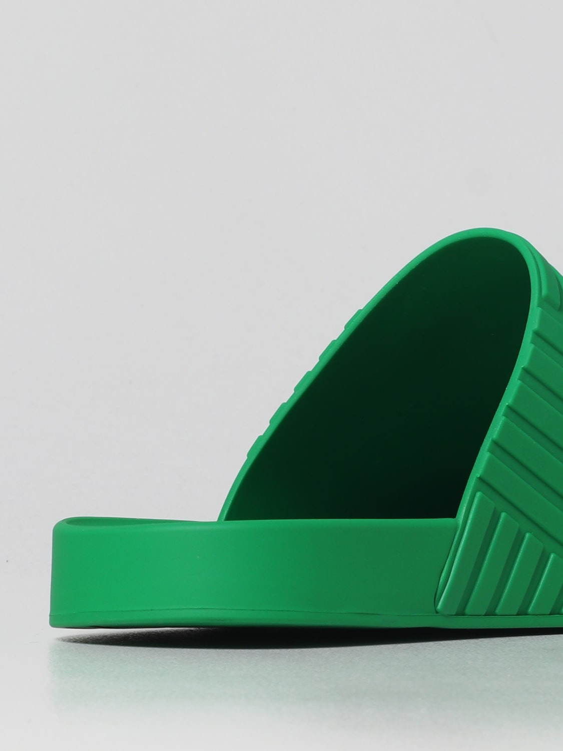 Bottega Veneta rubber mules - 3