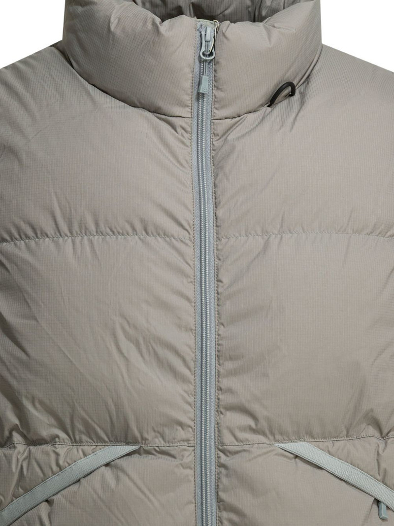 zip-up padded gilet 3