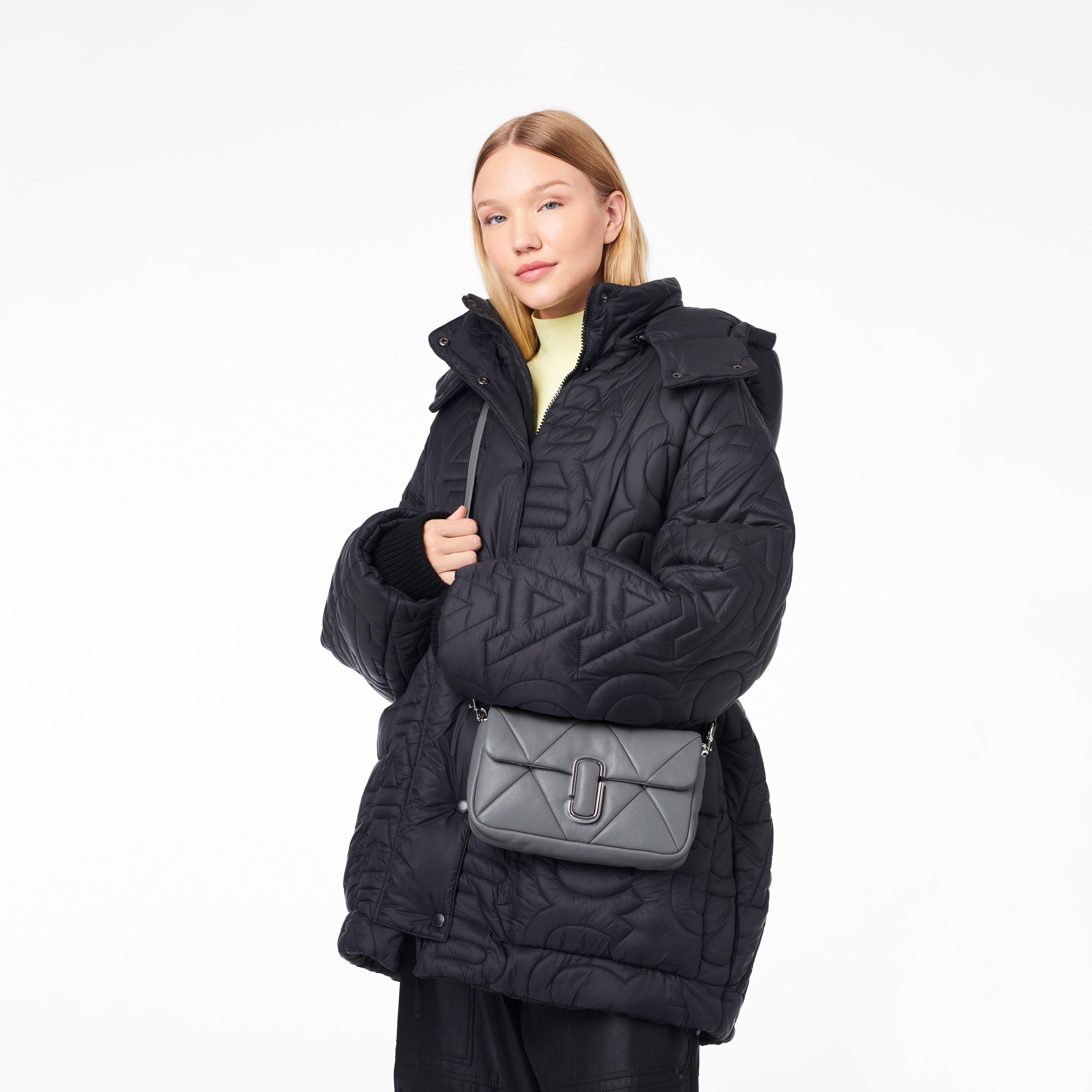 Marc Jacobs THE PUFFY DIAMOND QUILTED J MARC SHOULDER BAG | REVERSIBLE