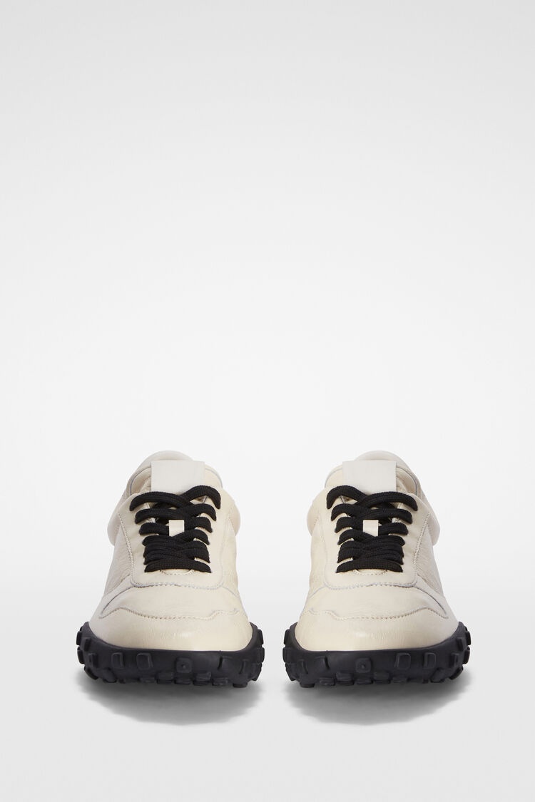 Moon Sneaker - 2