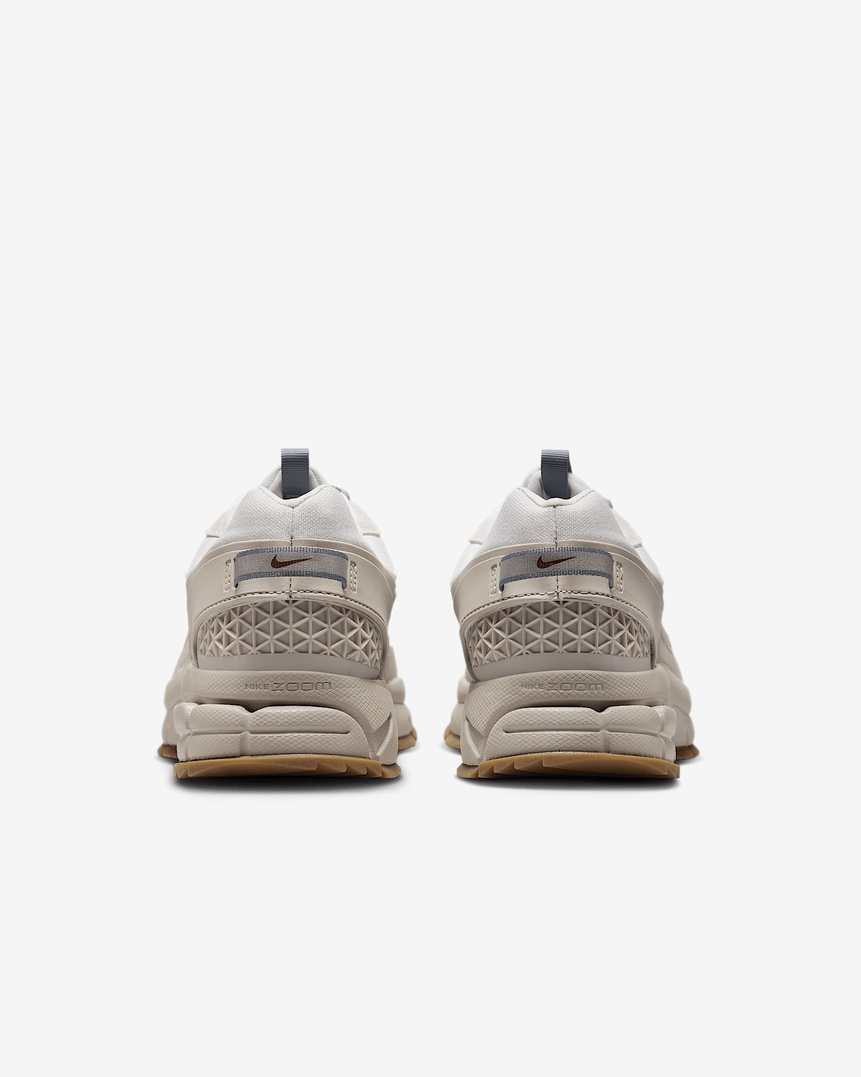 Nike Zoom Vomero Roam Men's Winterized Shoes - 6