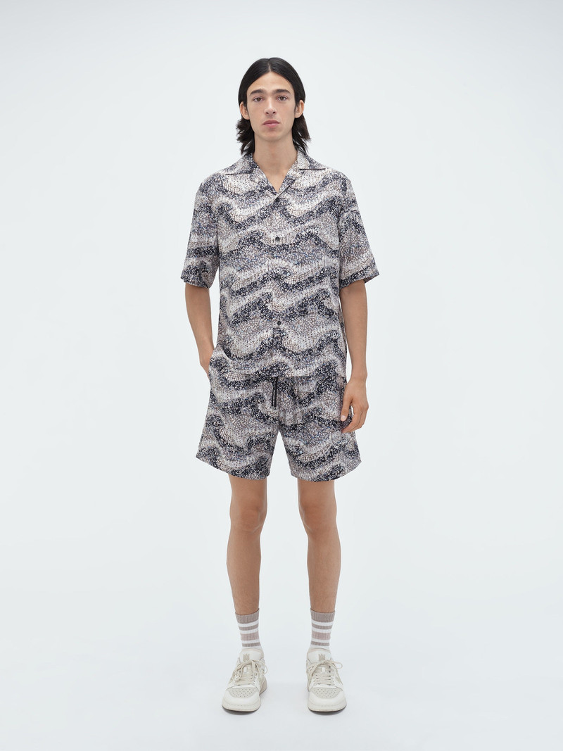 WAVY EMBELLISHED SHORT 2