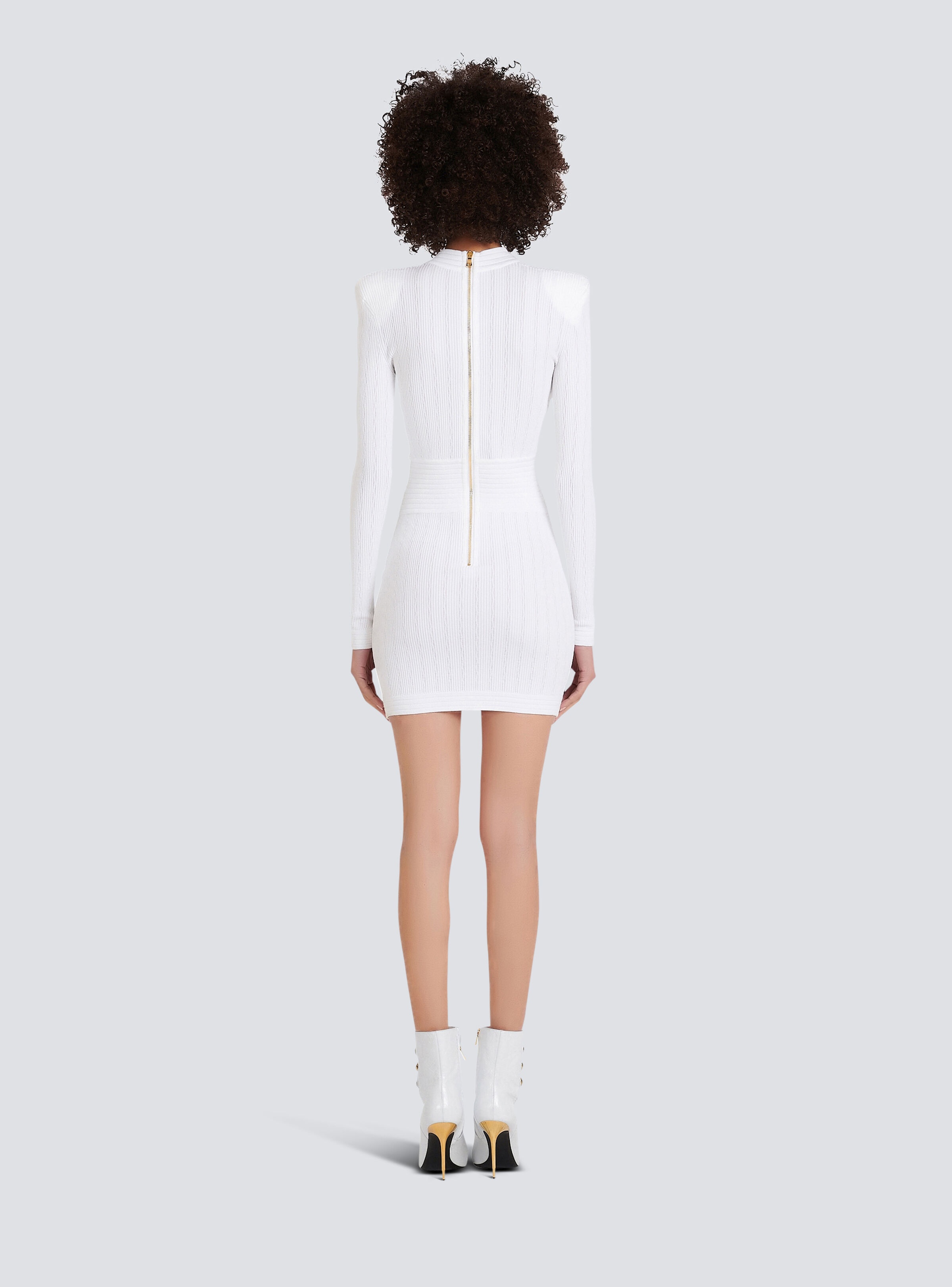 Short eco-designed knit dress with gold-tone buttons - 4