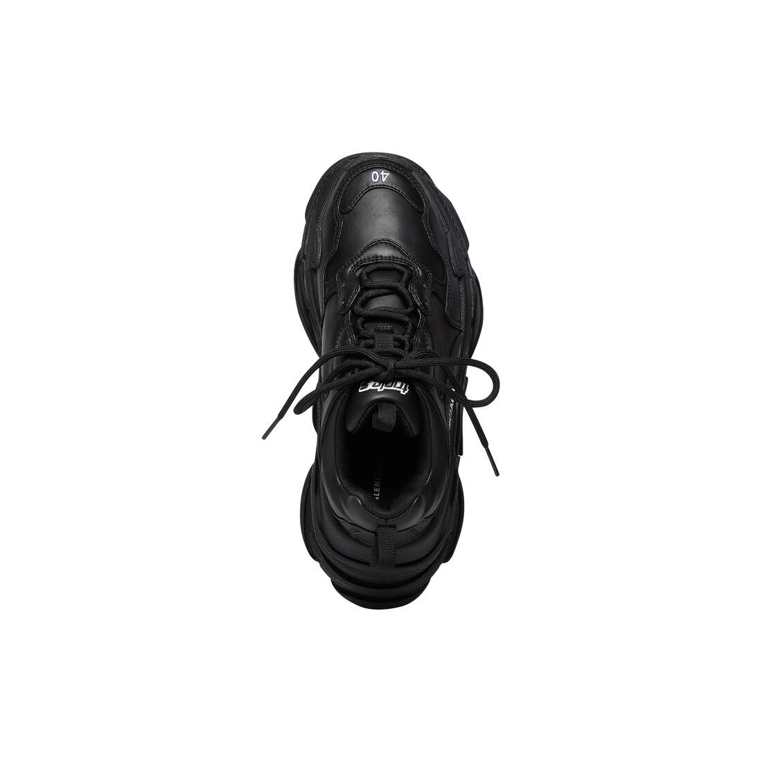 Men's Triple S Sneaker in Black - 6