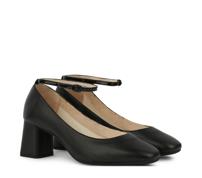 Repetto Tess pumps outlook
