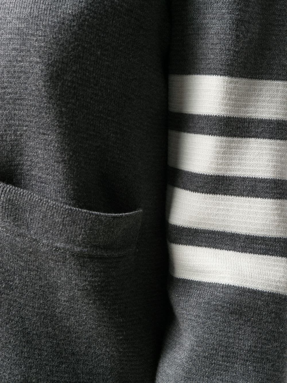 4-Bar crepe V-neck cardigan - 5