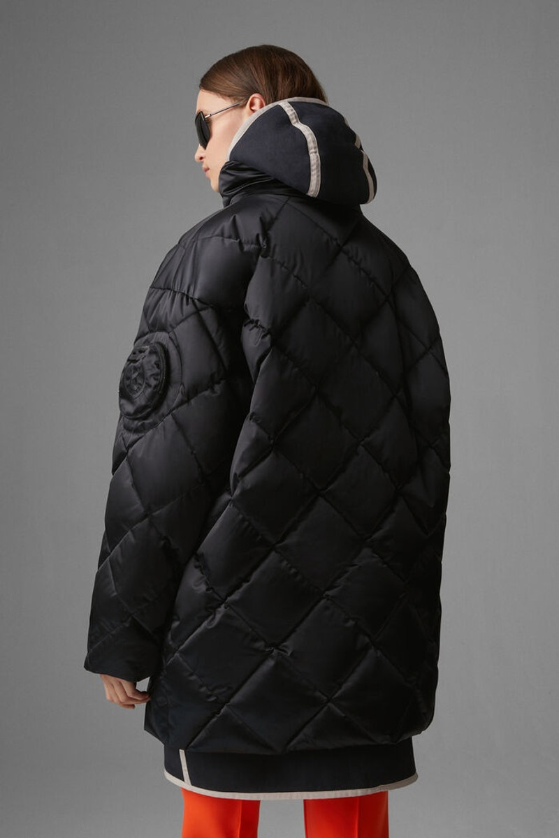 Tessi Down coat in Black 3