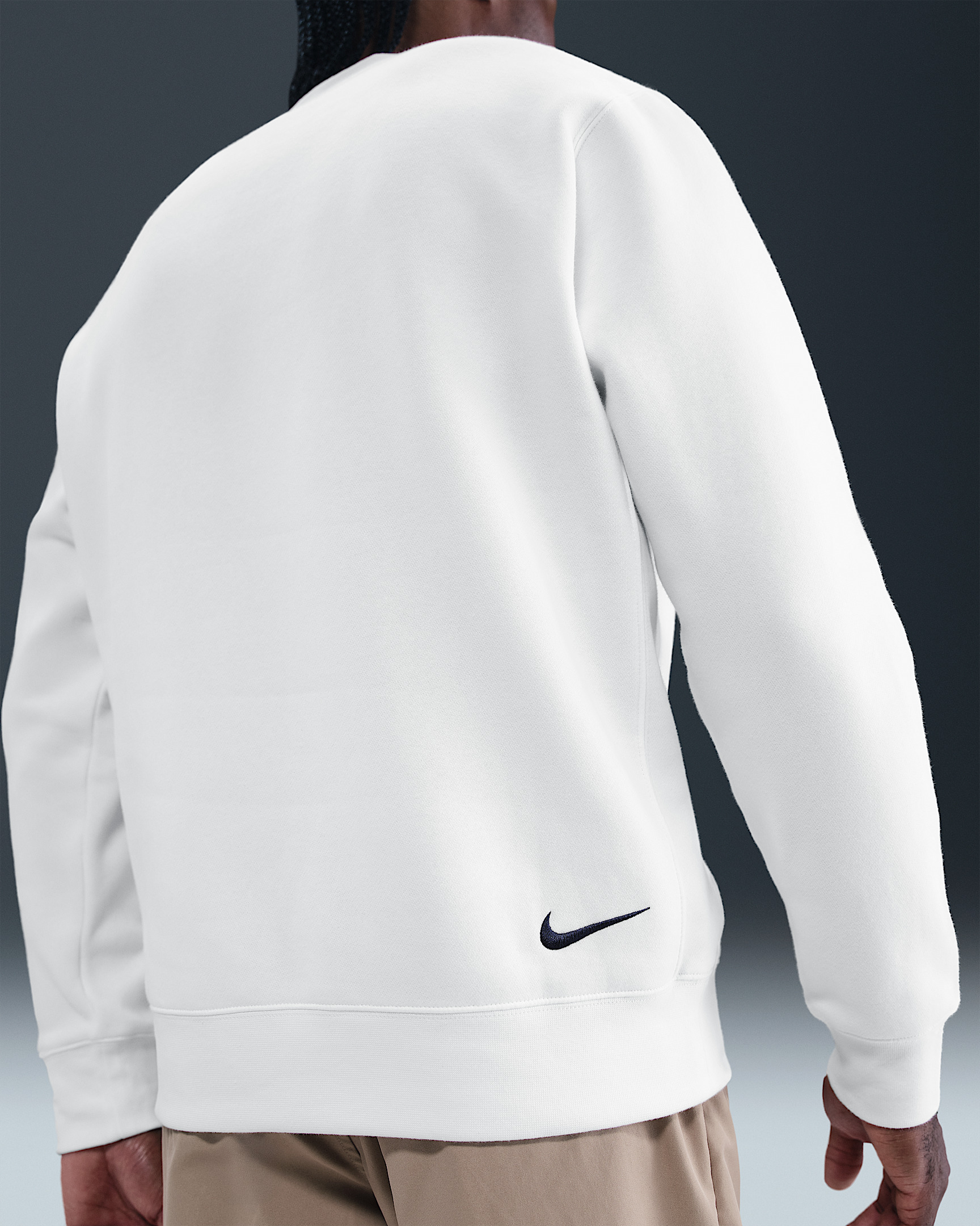 Paris Saint-Germain Club Men's Nike Soccer Crew-Neck Sweatshirt - 2