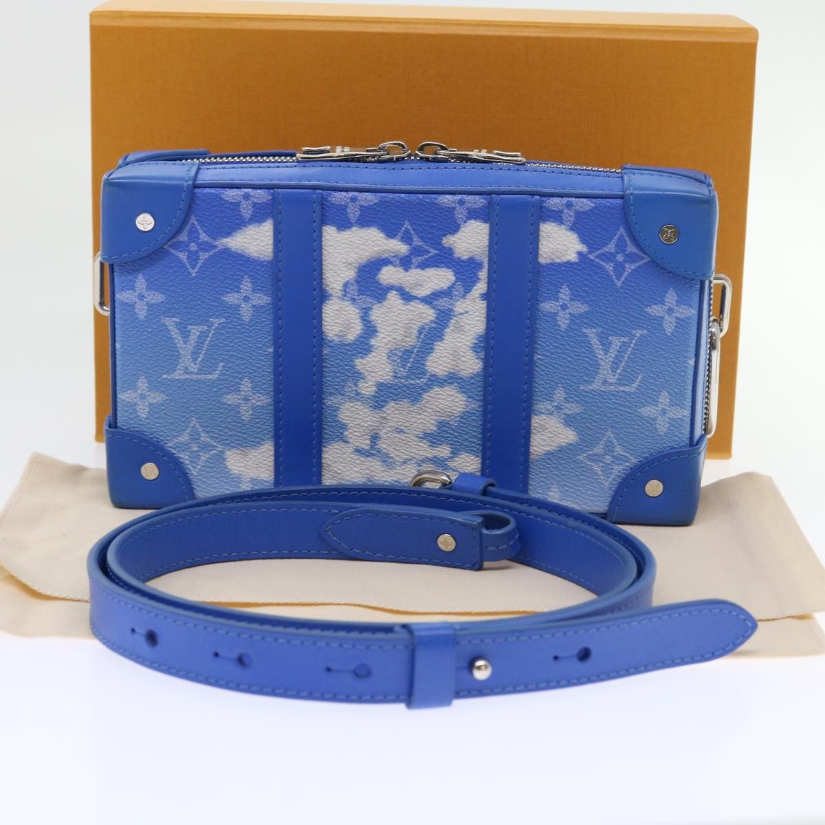 LOUIS VUITTON Monogram Clouds Soft Trunk Wallet Shoulder Bag M45432 - 12