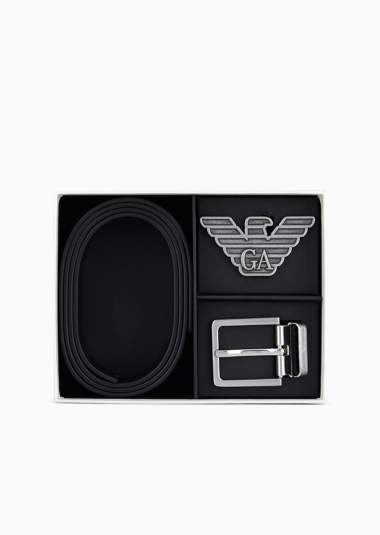 Gift box with reversible belt in Saffiano leather and interchangeable buckle - 4