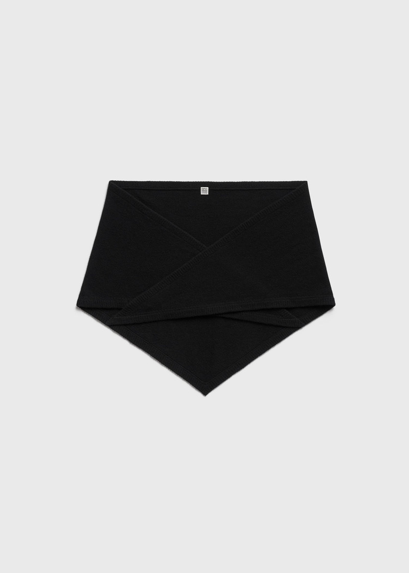 Triangle wool cashmere scarf black 1