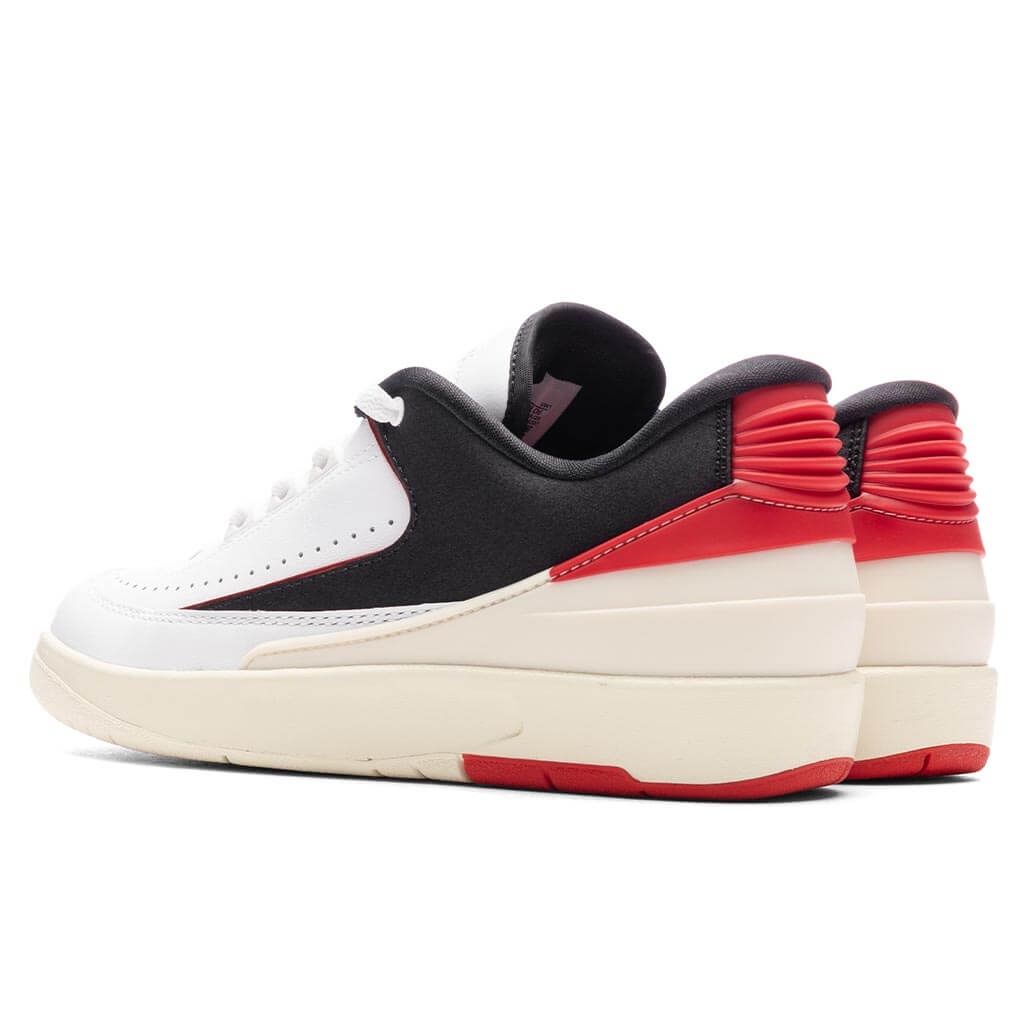 WOMEN'S AIR JORDAN 2 RETRO LOW - WHITE/UNIVERSITY RED/COCONUT MILK - 3