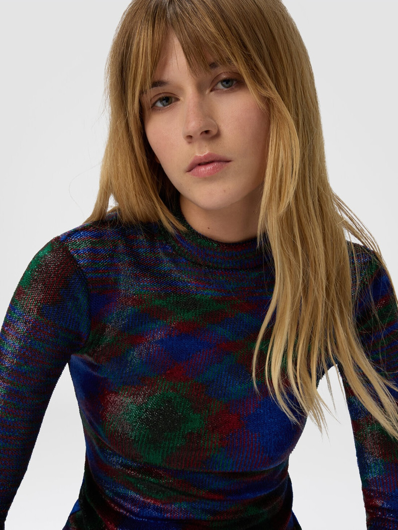 Turtleneck sweater with flame pattern 4
