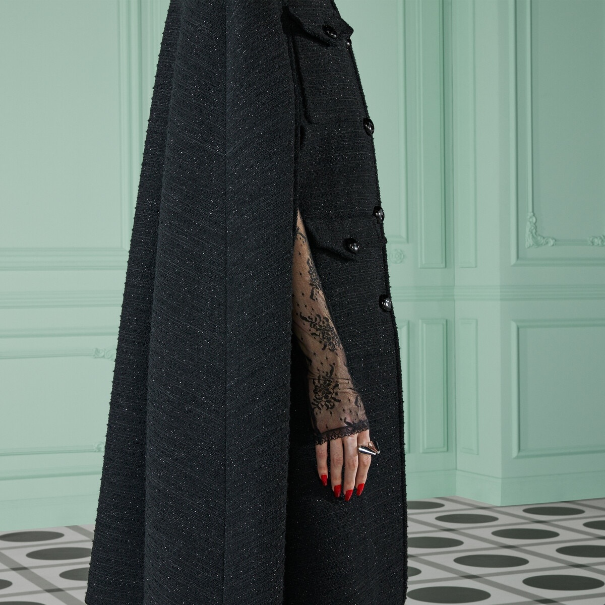 Tweed wool cape with pockets - 3
