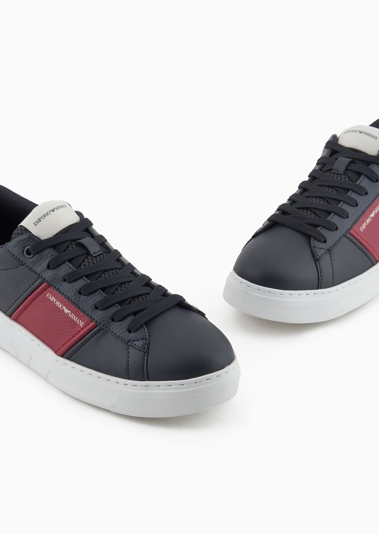 Leather sneakers with logo detail - 5