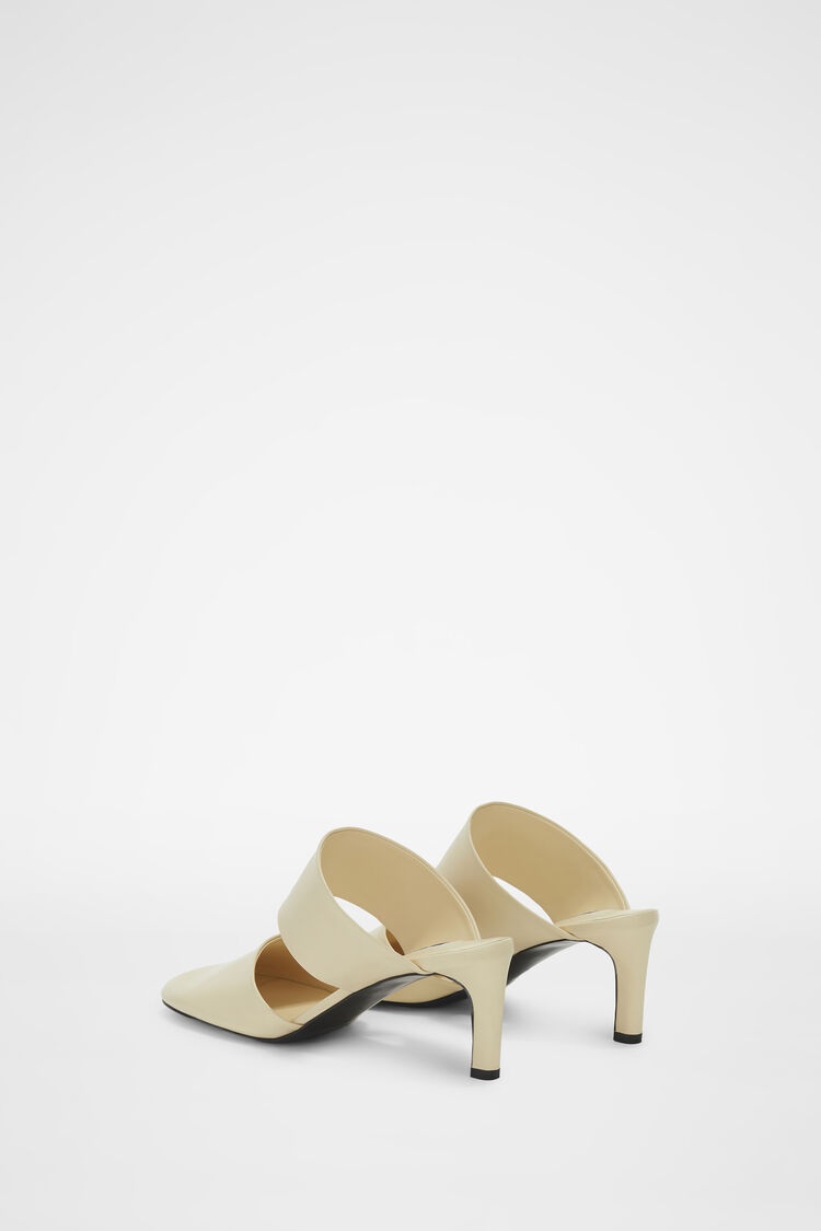 Mules - 4