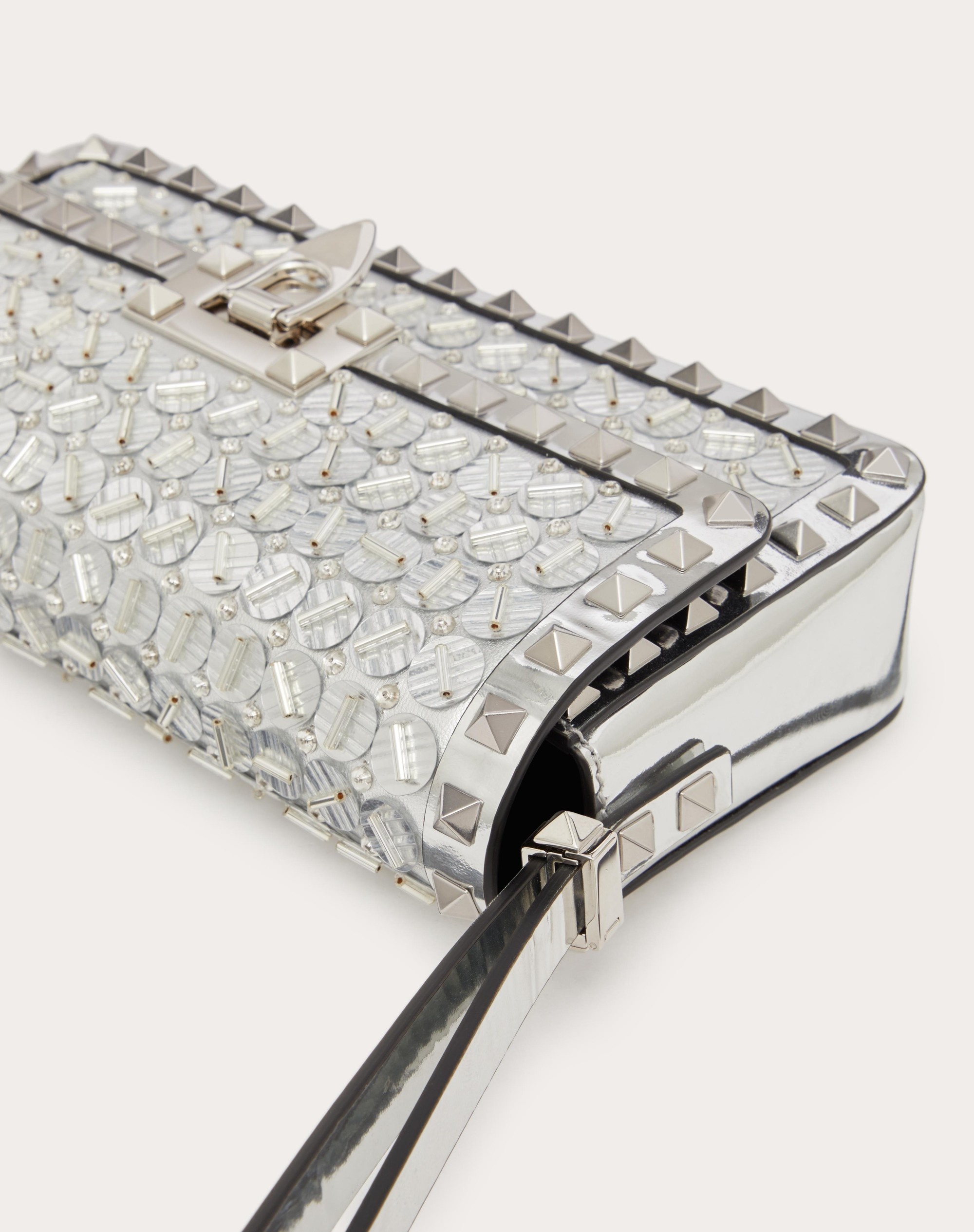 ROCKSTUD23 E/W EMBROIDERED SHOULDER BAG - 7