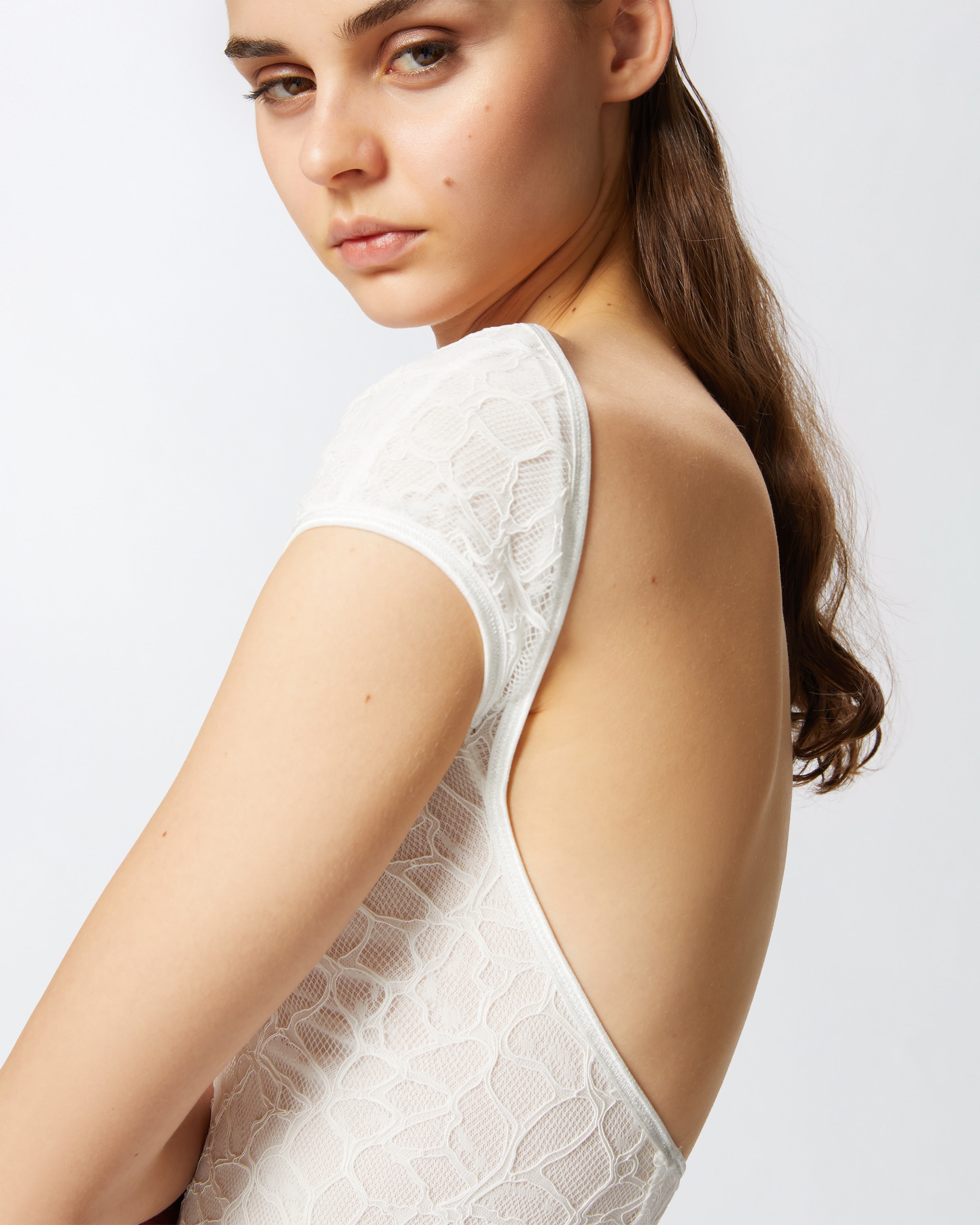 FITTED SHORT-SLEEVED LACE SWEATER - 5