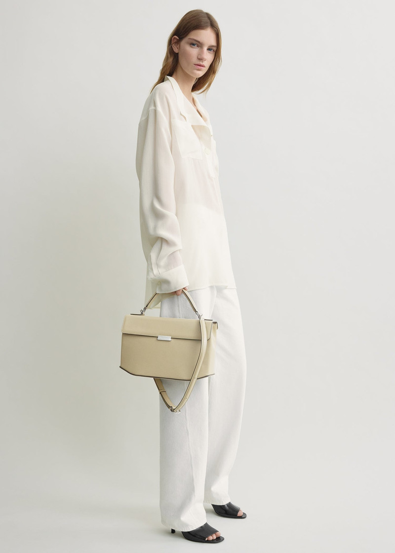 TOTEME Clip polished-leather top handle cashew outlook