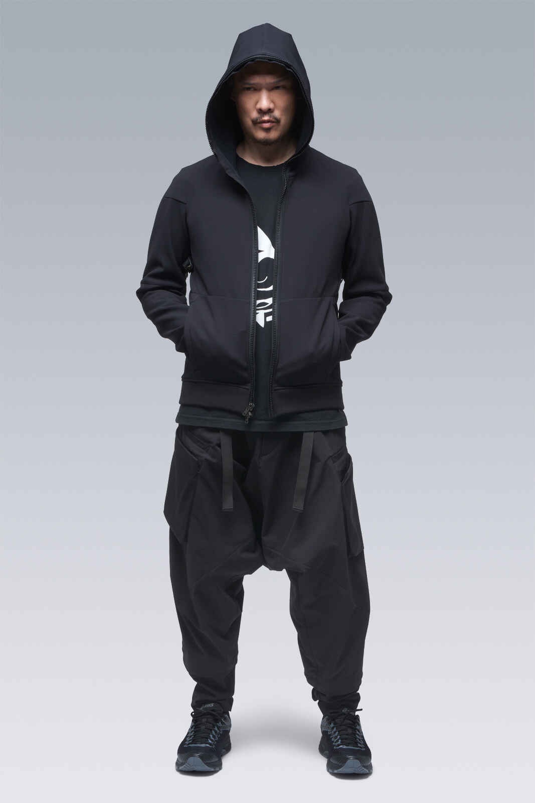 J48-SS Black - 8