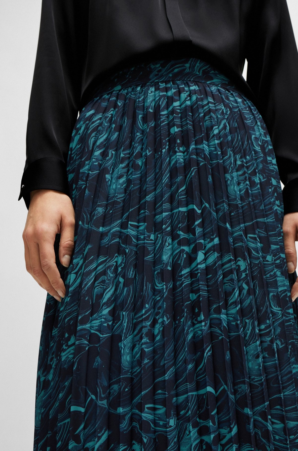 A-LINE PLISSÉ SKIRT IN REGULAR FIT WITH SEASONAL PRINT - 5