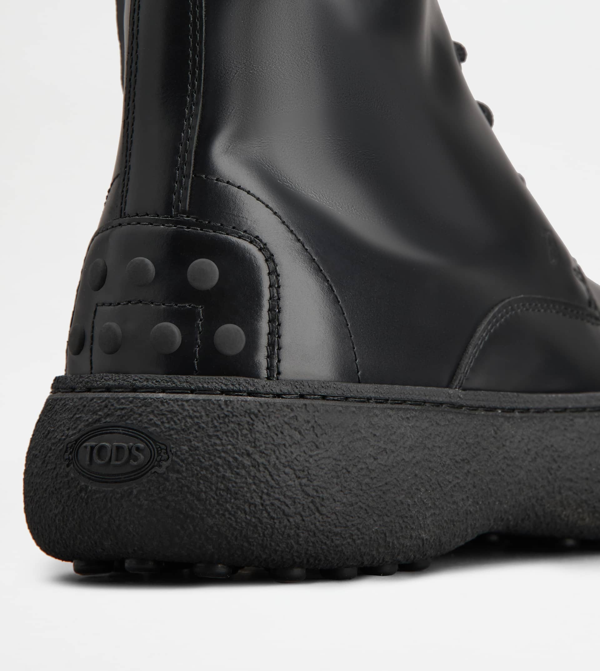 TOD'S W. G. LACE-UP BOOTS IN LEATHER - BLACK - 5
