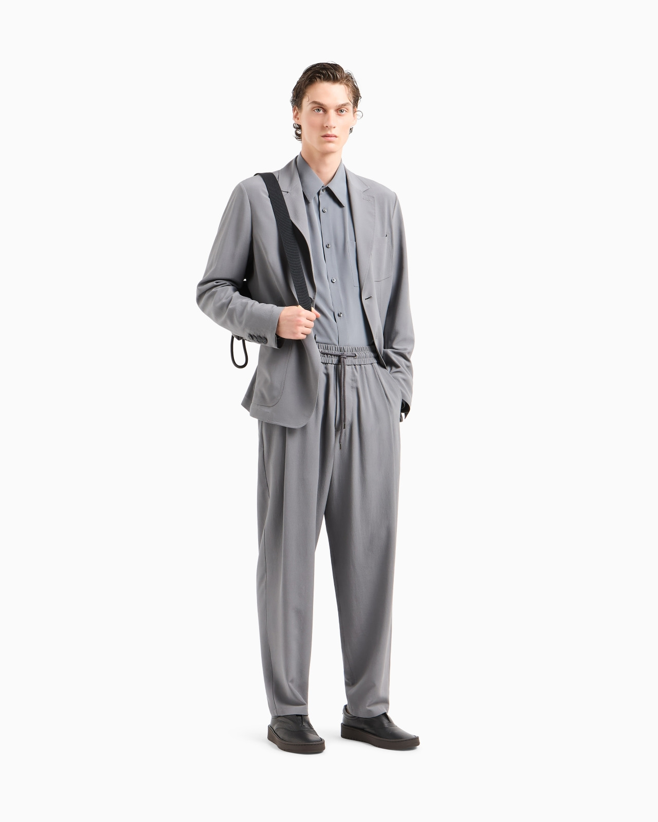 SILK CRÊPE FLAT-FRONT TROUSERS - 2
