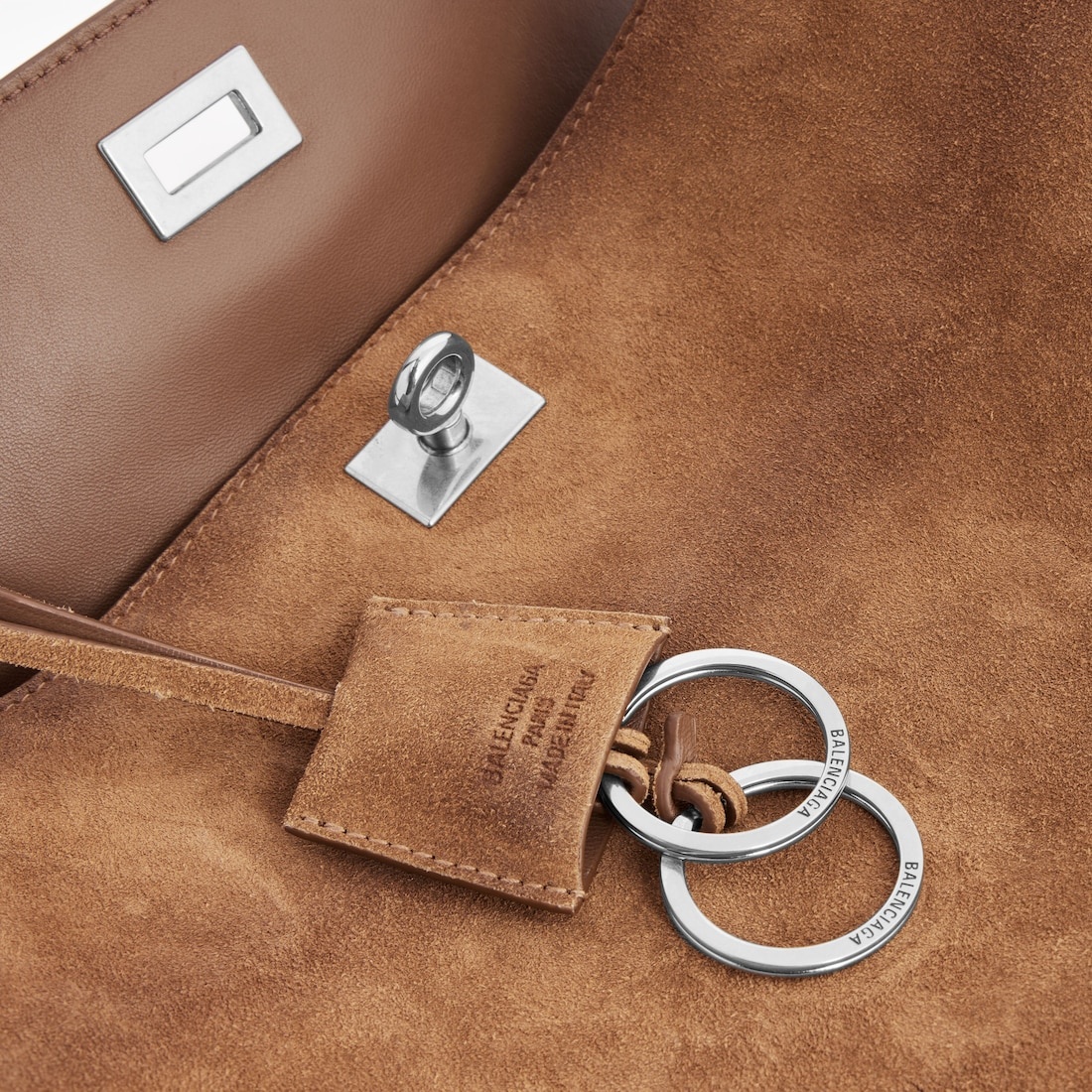 Women's Rodeo Handbag Medium in Camel - 6
