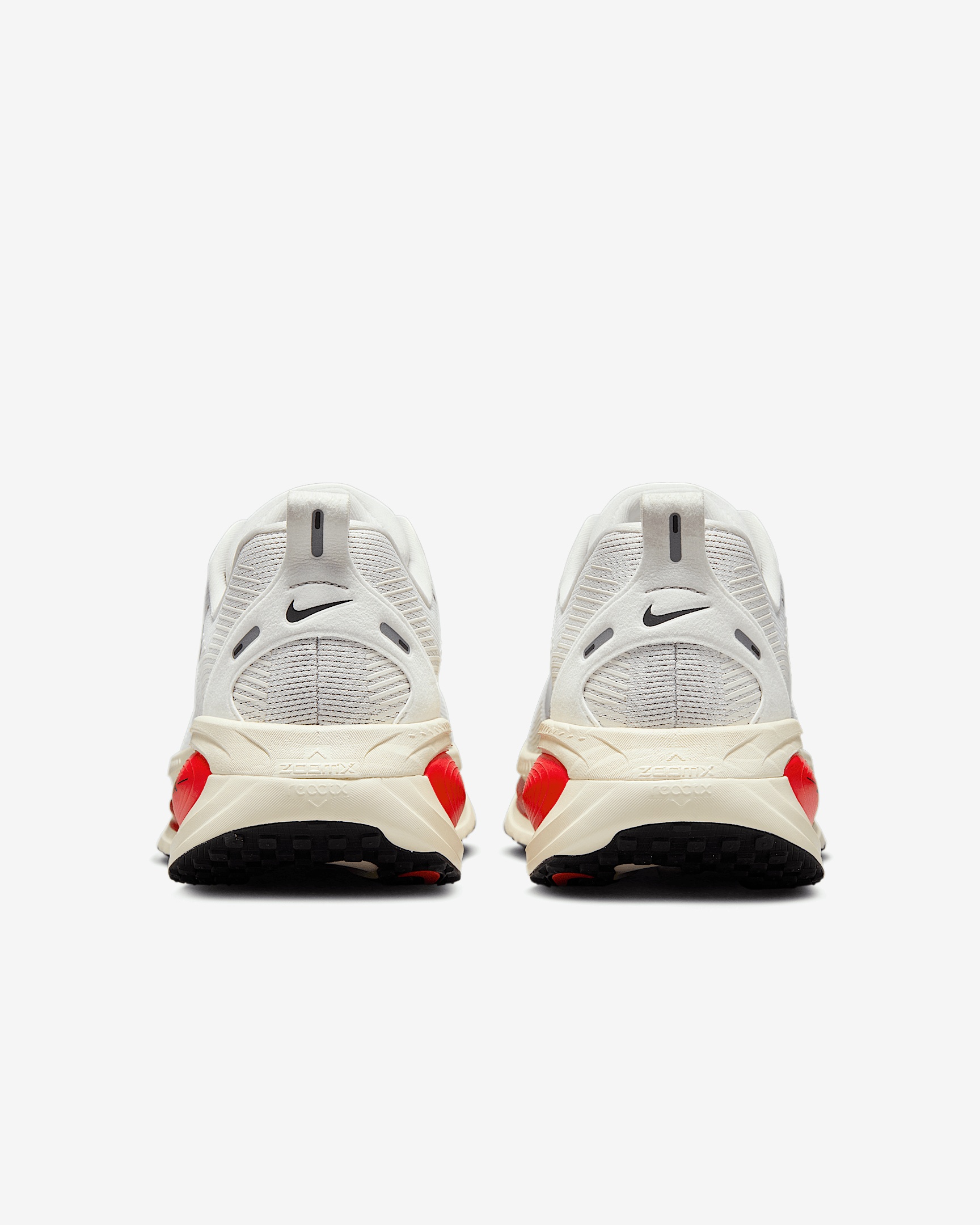 Nike Vomero 18 Men's Road Running Shoes - 6