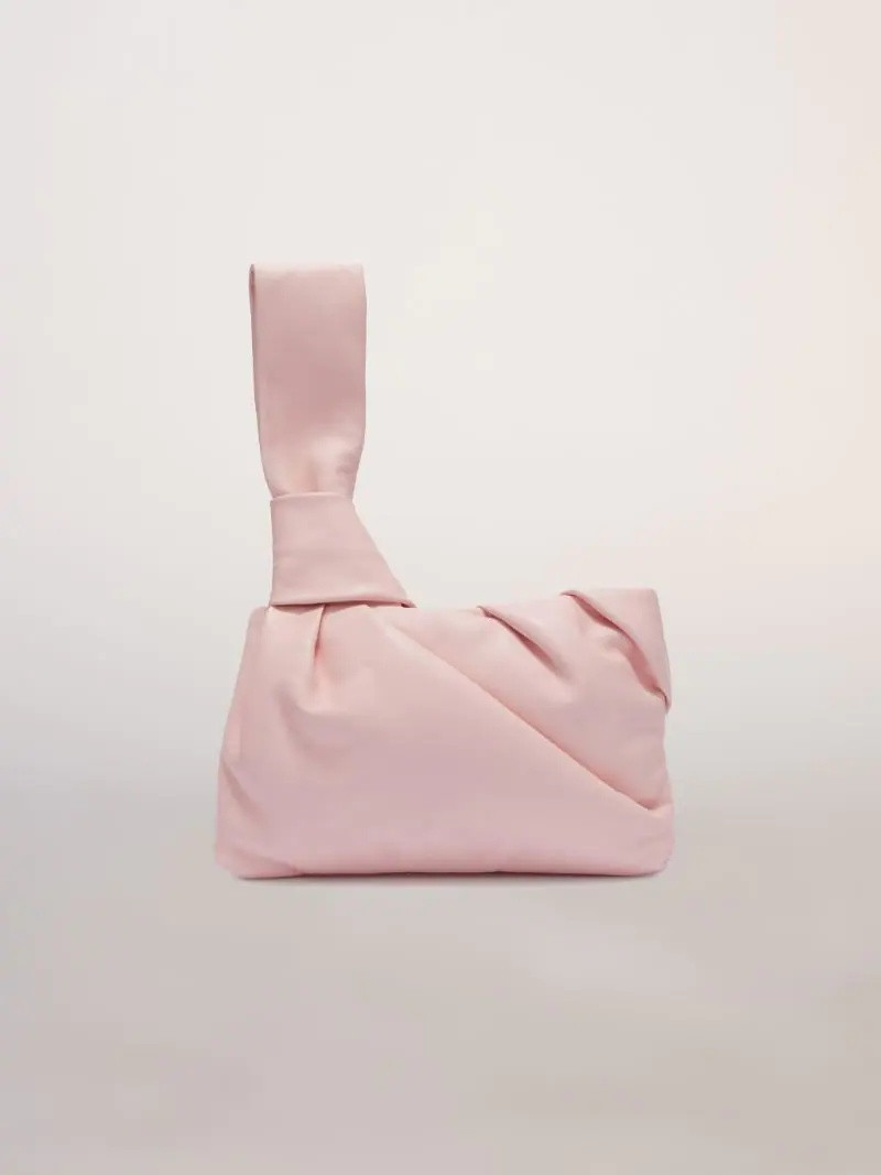 Nejiri leather clutch 1