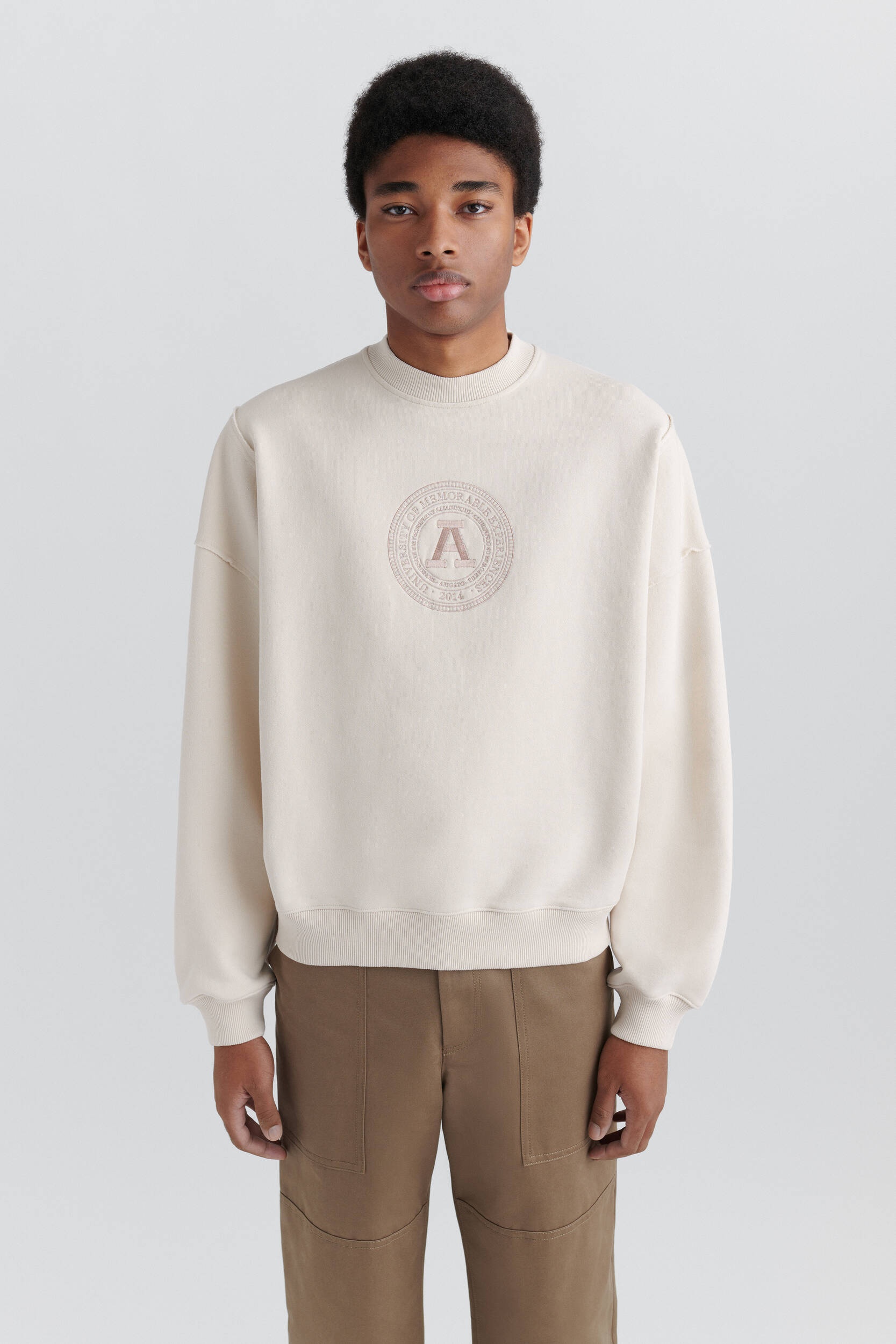 Arigato Crest Sweatshirt - 2