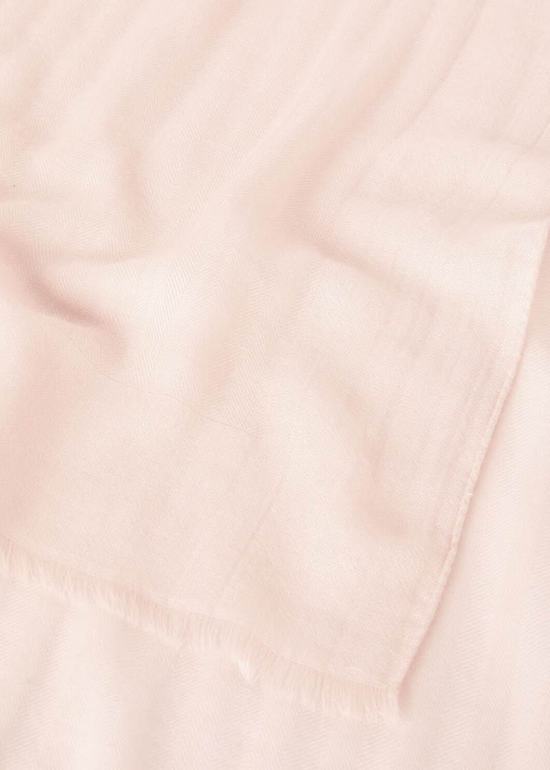Loro Piana Maxi Crest Stole outlook