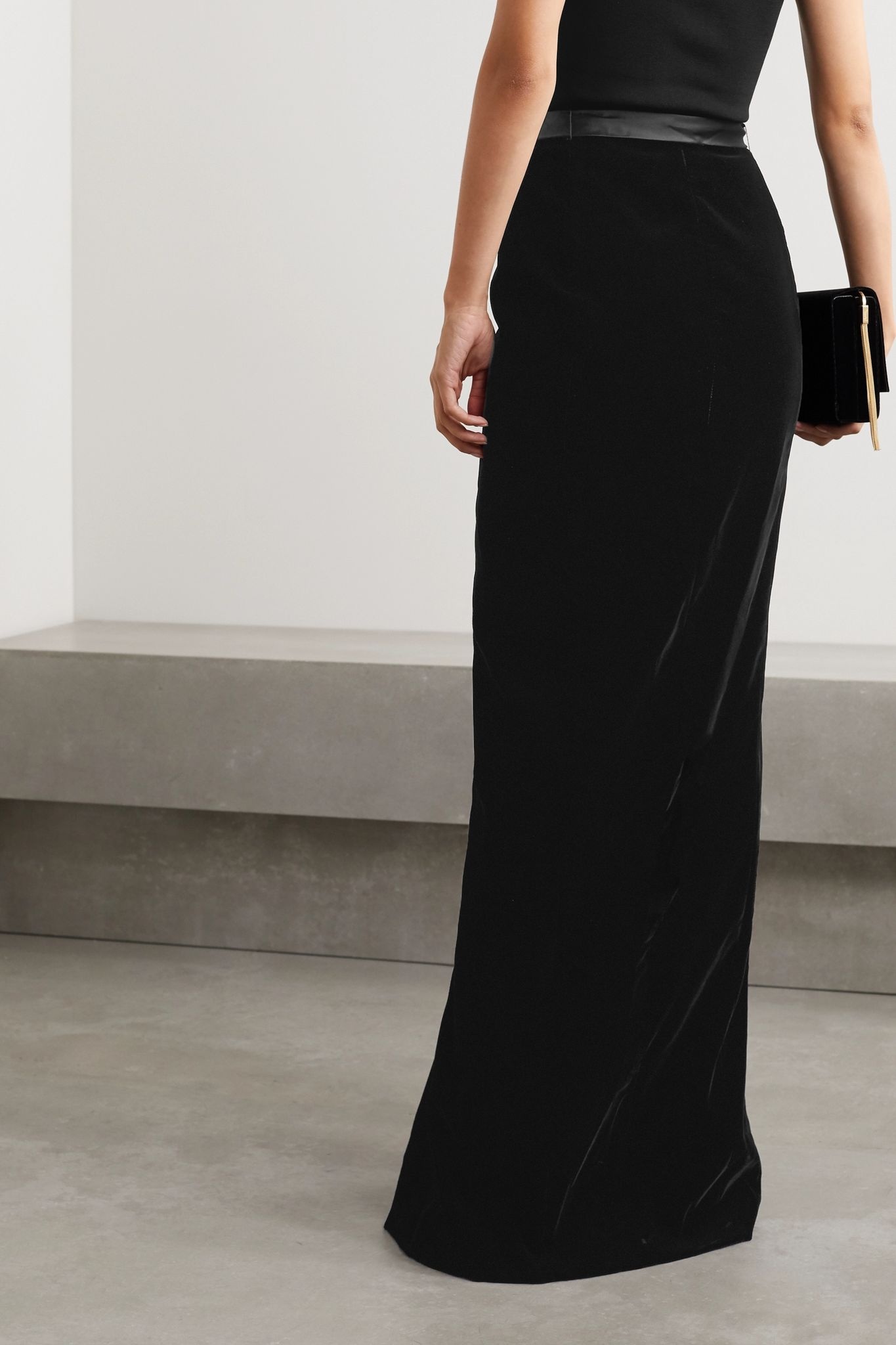 Satin-trimmed velvet maxi skirt - 3