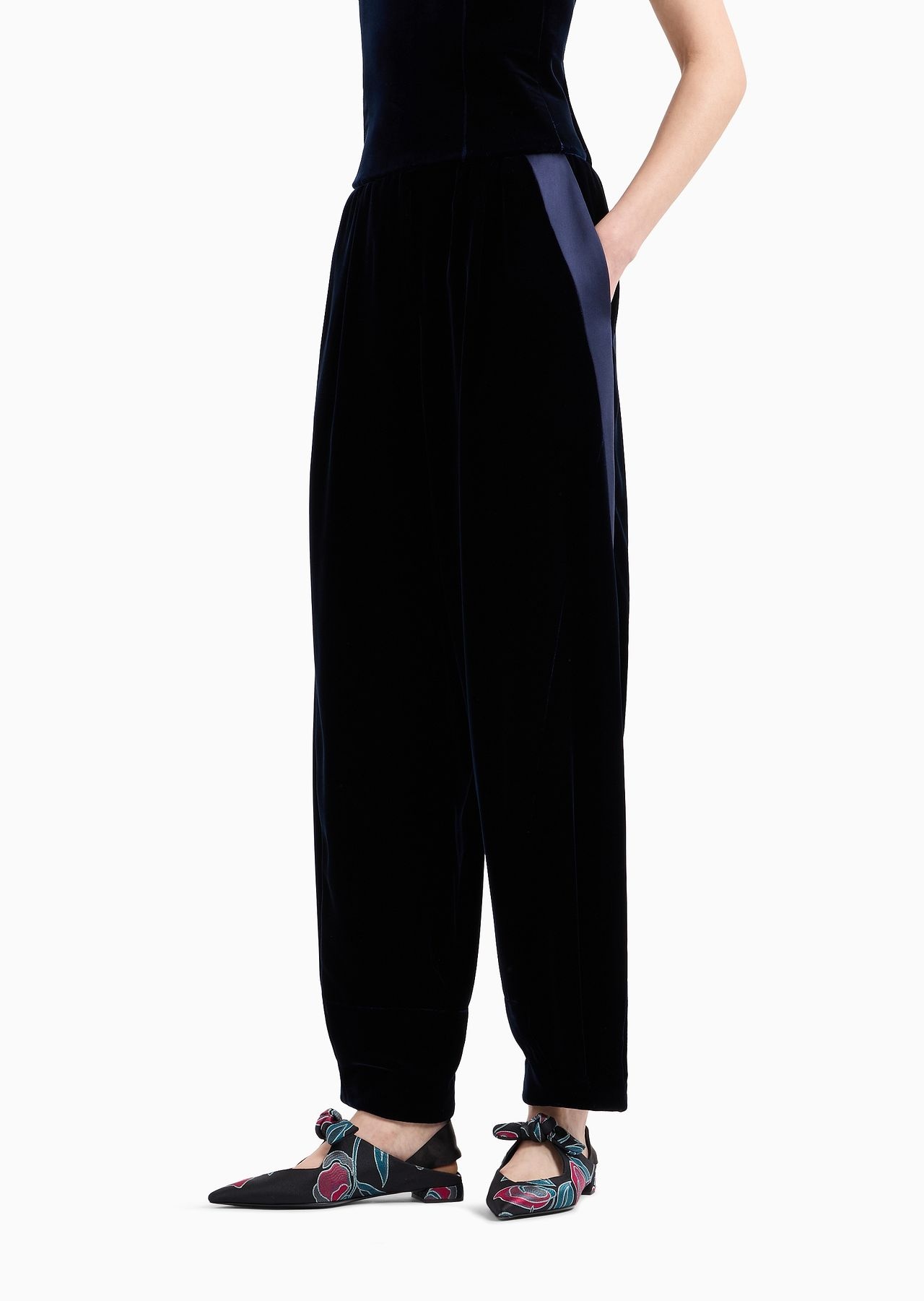 Straight-cut velvet trousers - 2