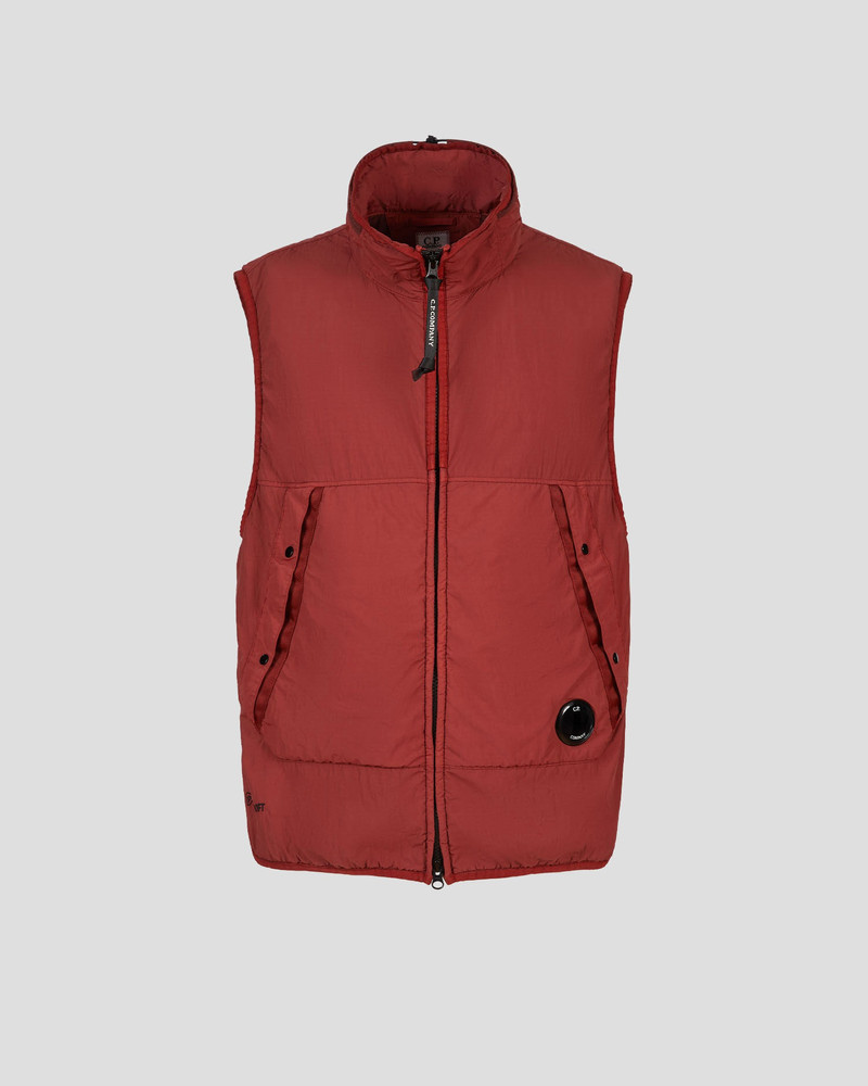 G.D.P. Vest 1