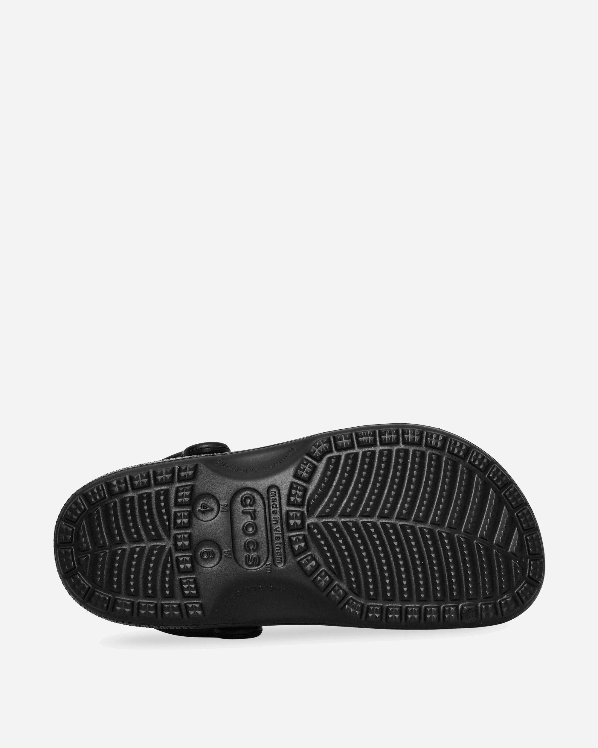 Women's Classic Studded Clogs Black - 5