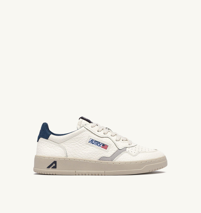 MEDALIST LOW SNEAKERS IN LEATHER COLOR ENSIGN BLUE AND PEROSCOPE 1