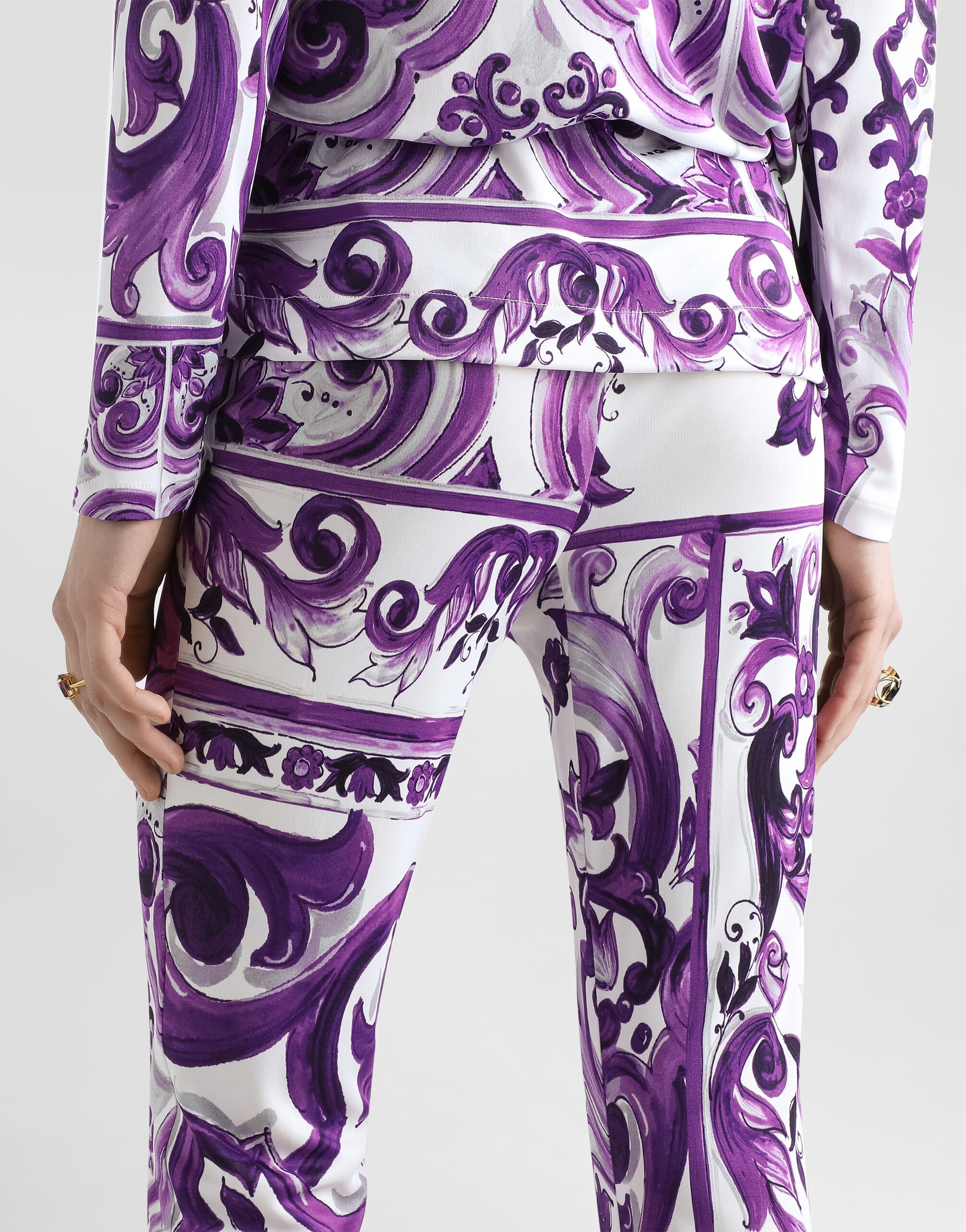 Majolica-print flared trousers - 5