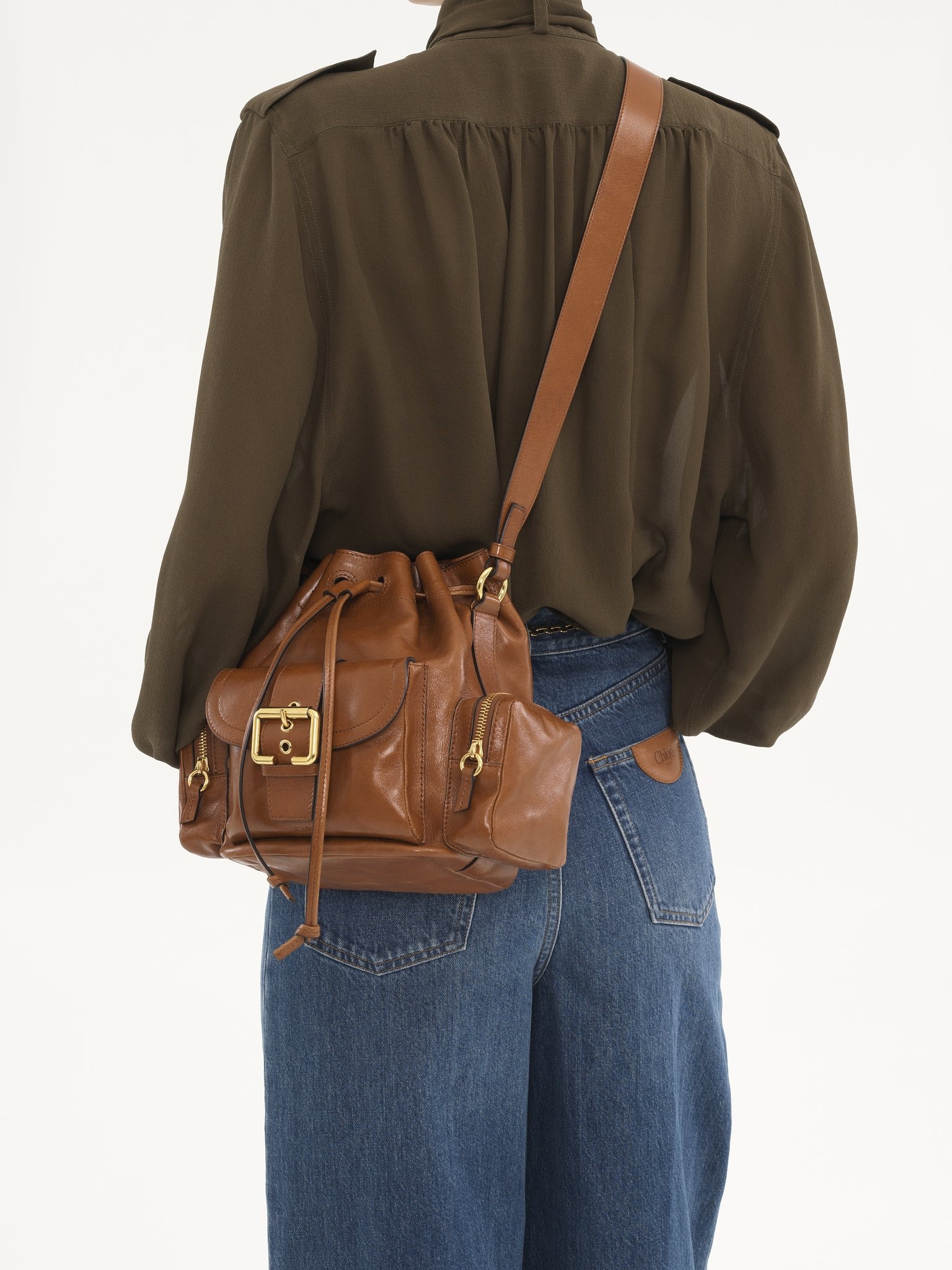 CAMERA BUCKET BAG IN SHINY LEATHER - 2