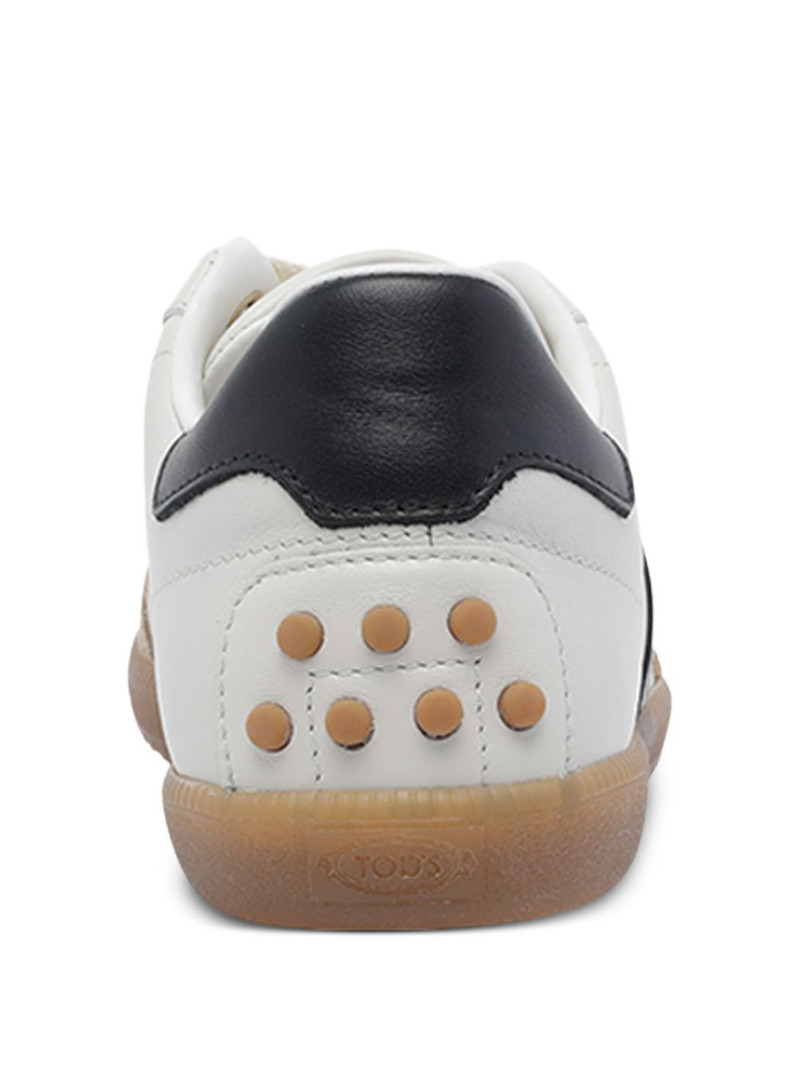 Tabs logo-detail sneakers 4