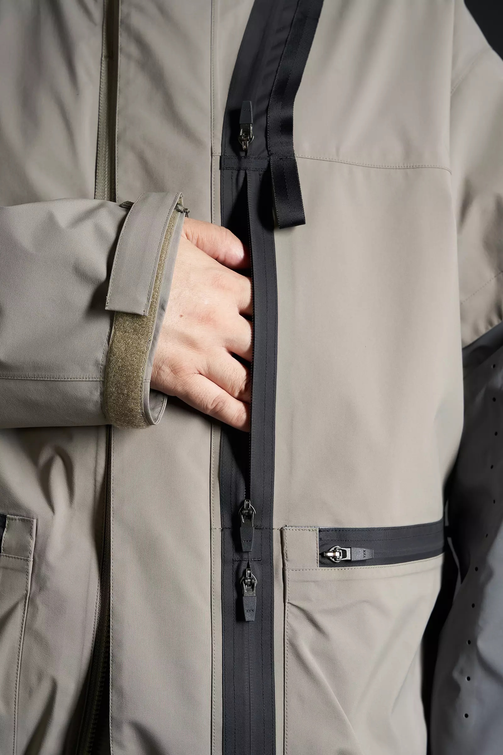 J115-GT-EX 3L Gore-Tex Pro Interops Jacket ALPHA GREEN / SILVER - 30