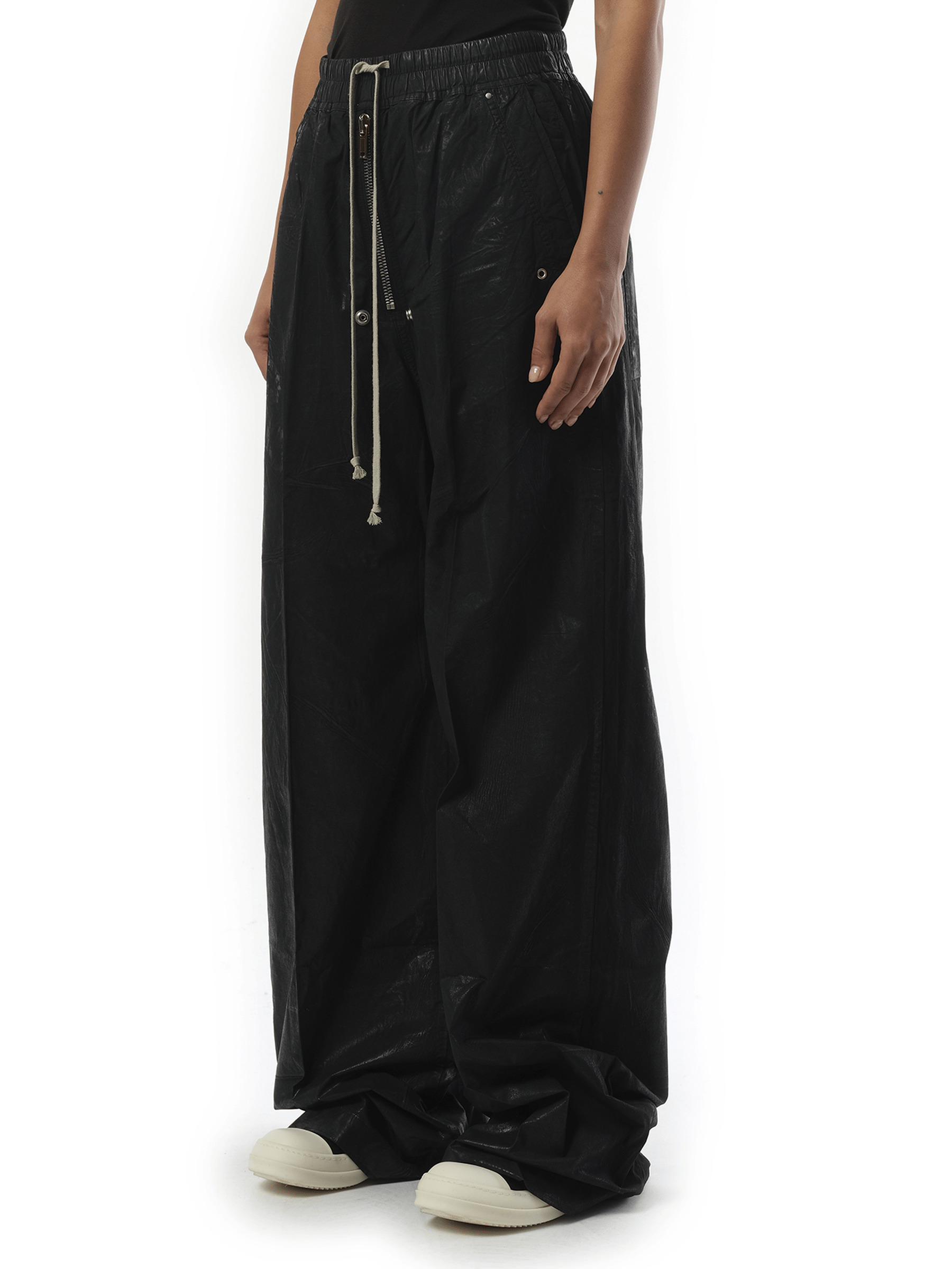 Geth Belas in Black - 5