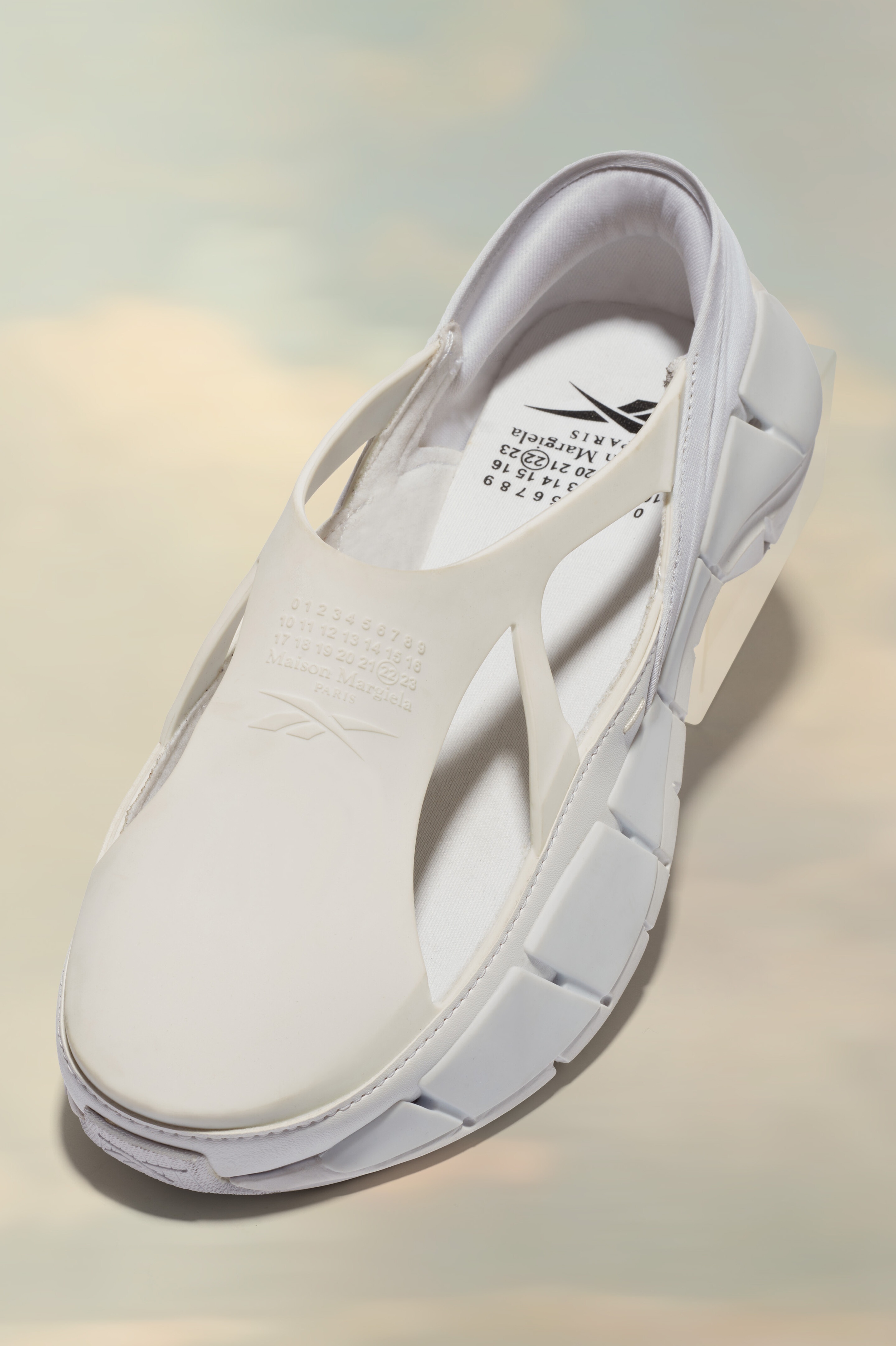 MM x Reebok CR Zig - 3
