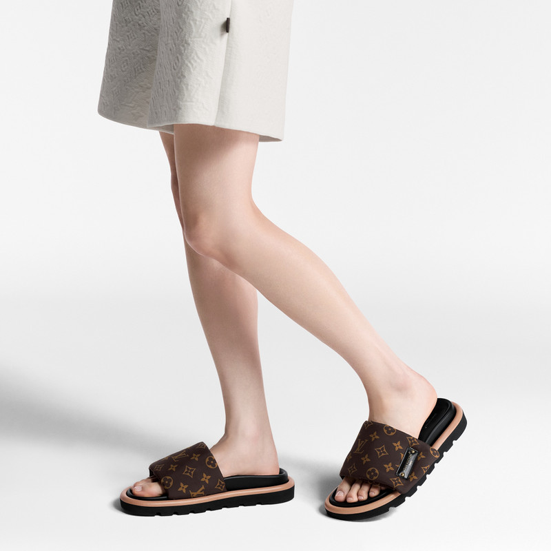 Pool Pillow Flat Comfort Mule 7