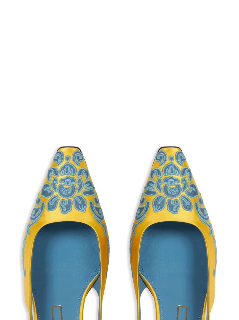 embroidered pumps - 3