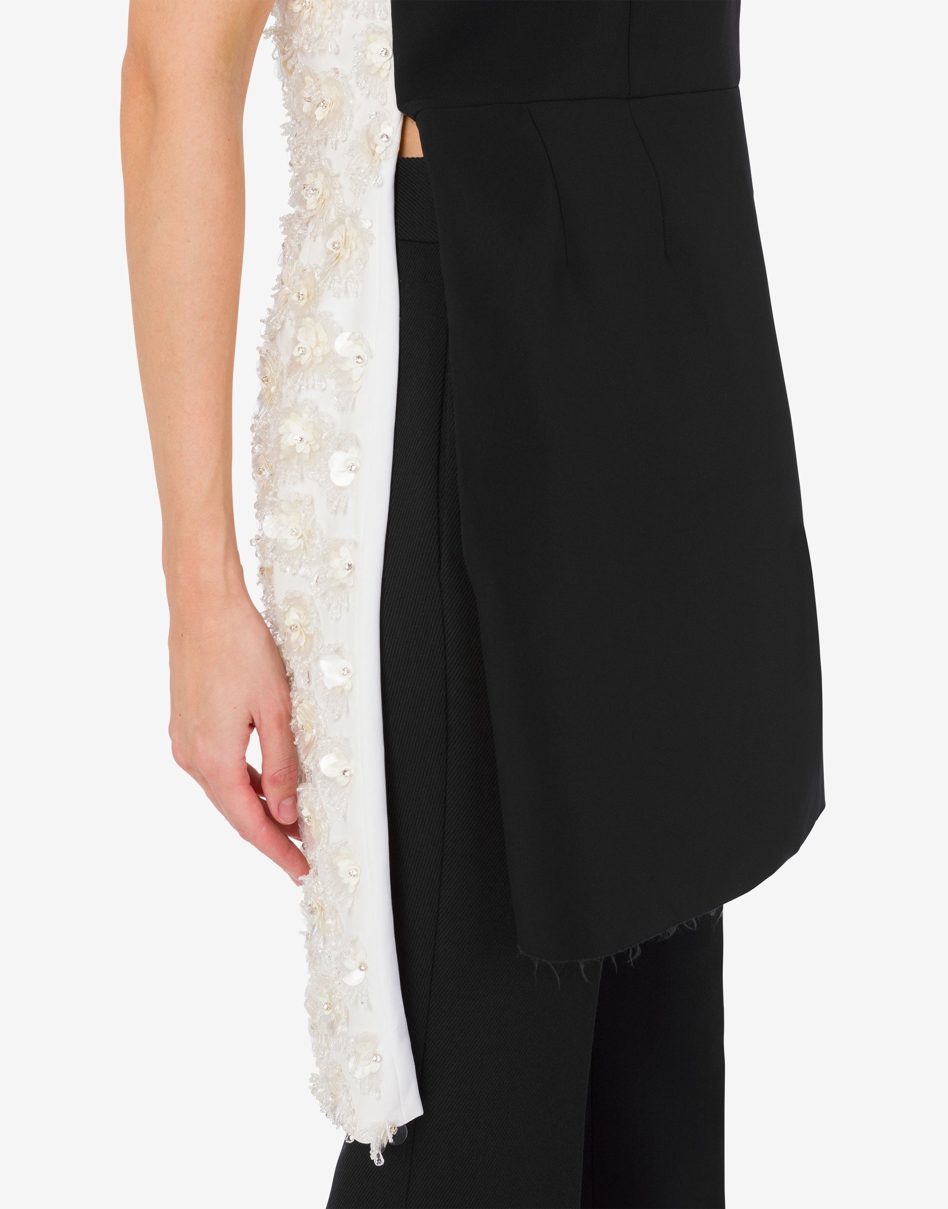 DRESS WITH FLORAL EMBROIDERY - 4