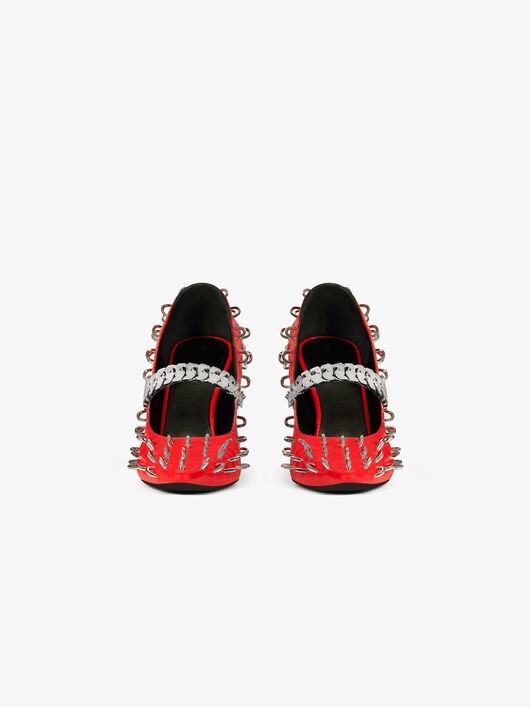 PUMPS IN LEATHER WITH METALLIC DETAILS - 2