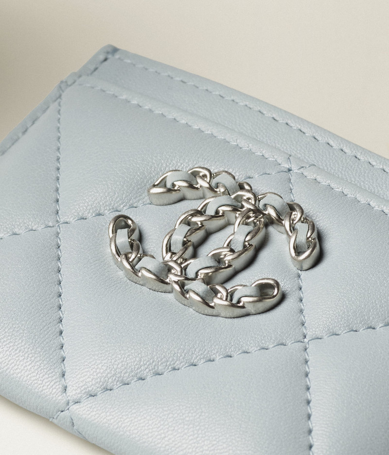 CHANEL 19 Card Holder 4