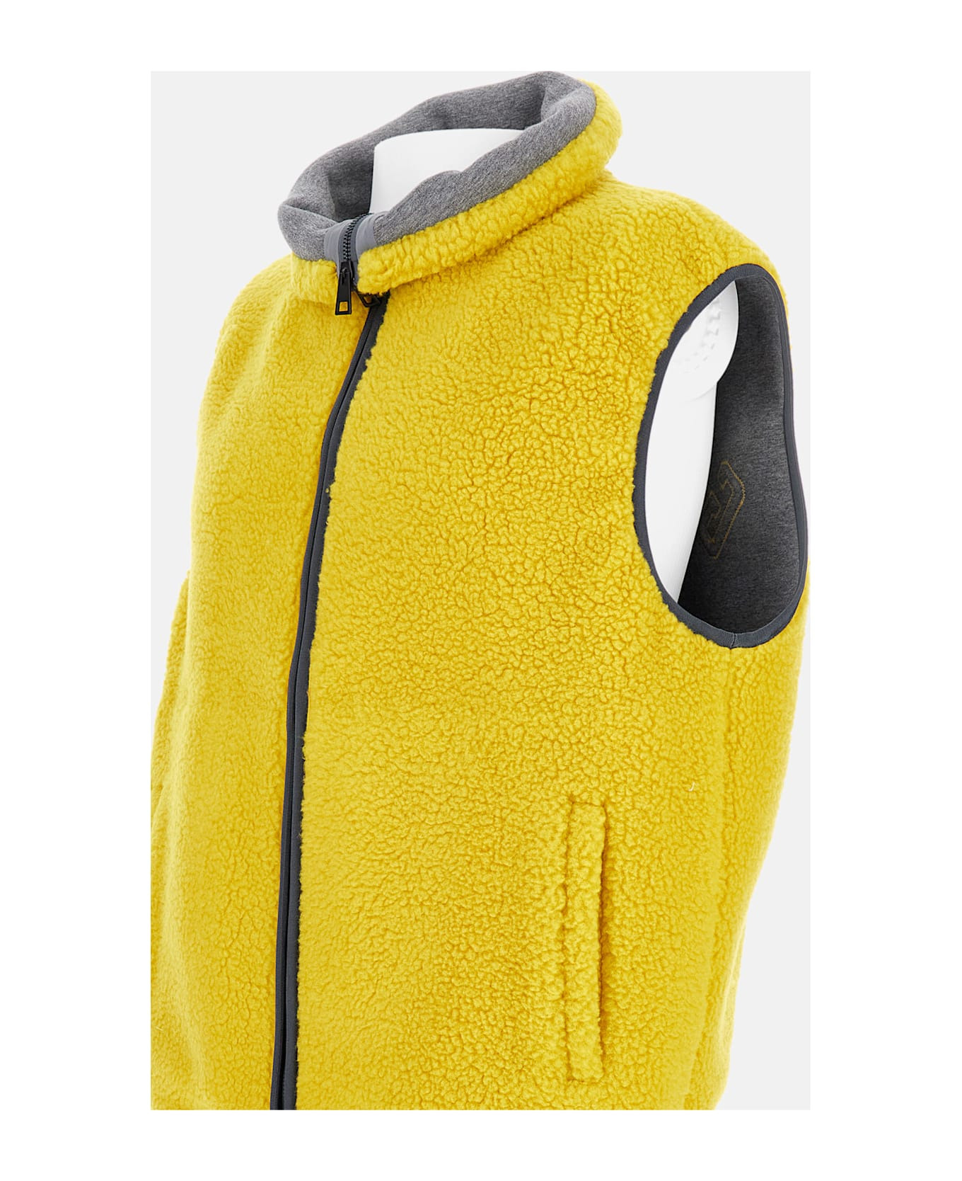 Sleeveless Fleece - 3