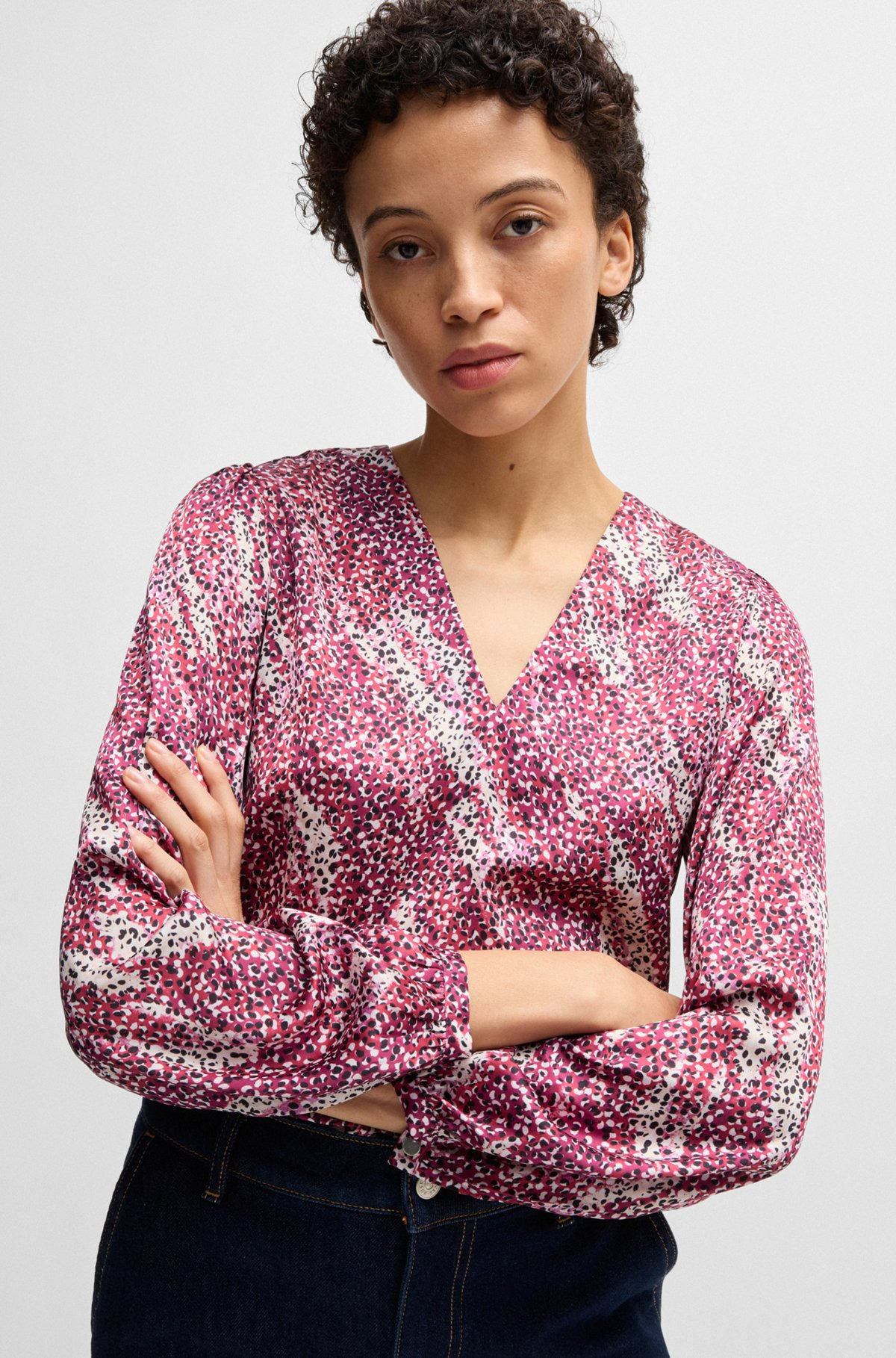 REGULAR-FIT BLOUSE WITH V NECKLINE IN PRINTED SATIN - 6